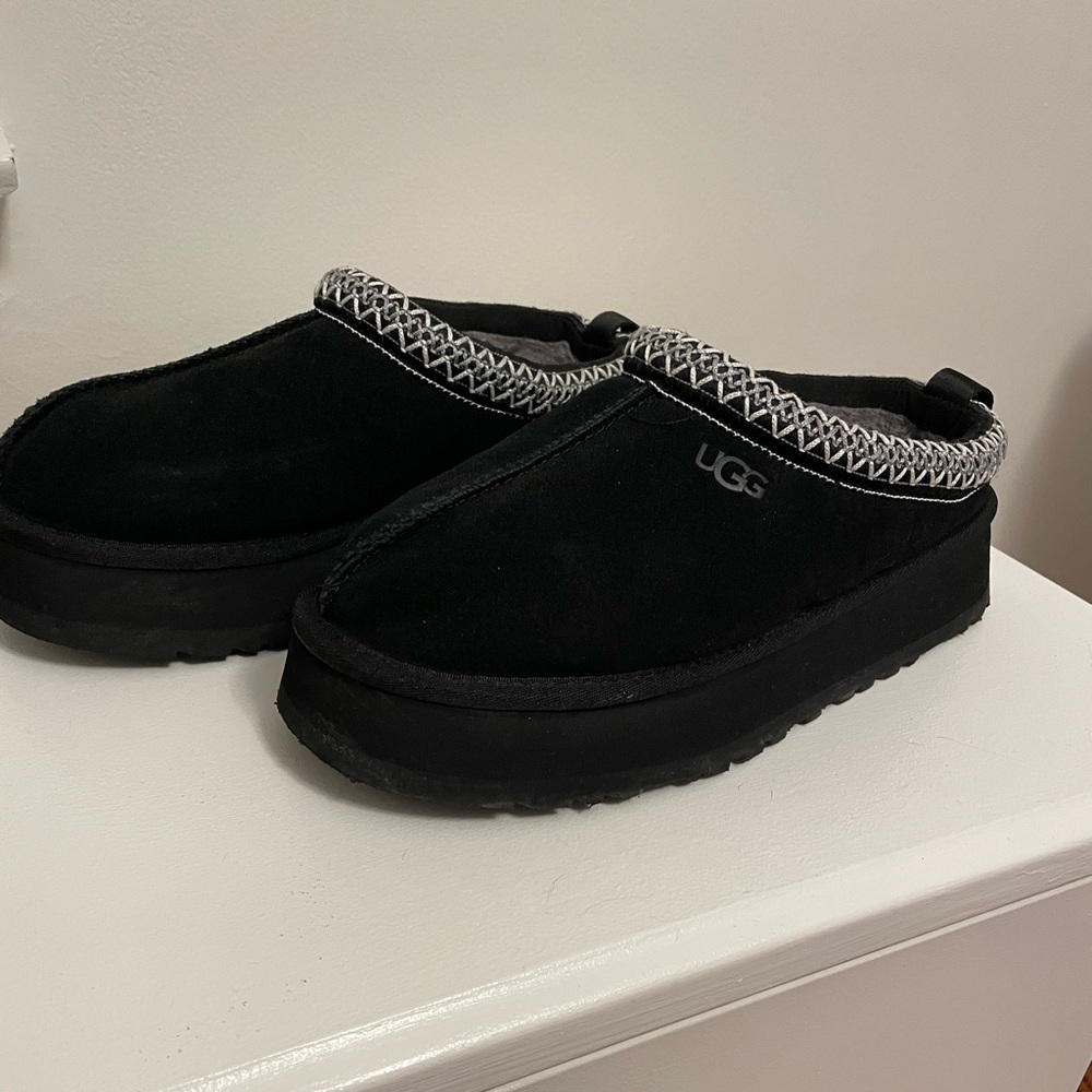 UGG Tazz Slippers - Black Size 9